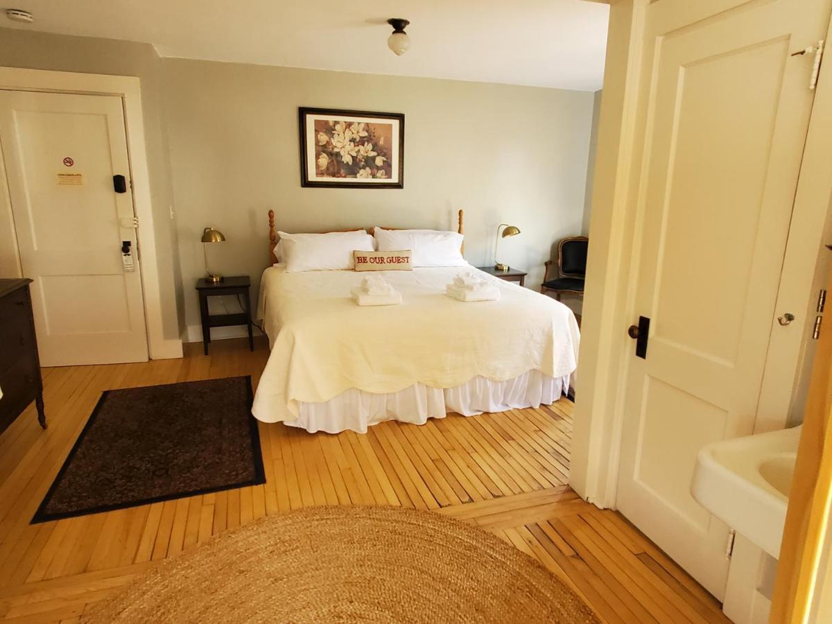 The Cornish Inn Extérieur photo