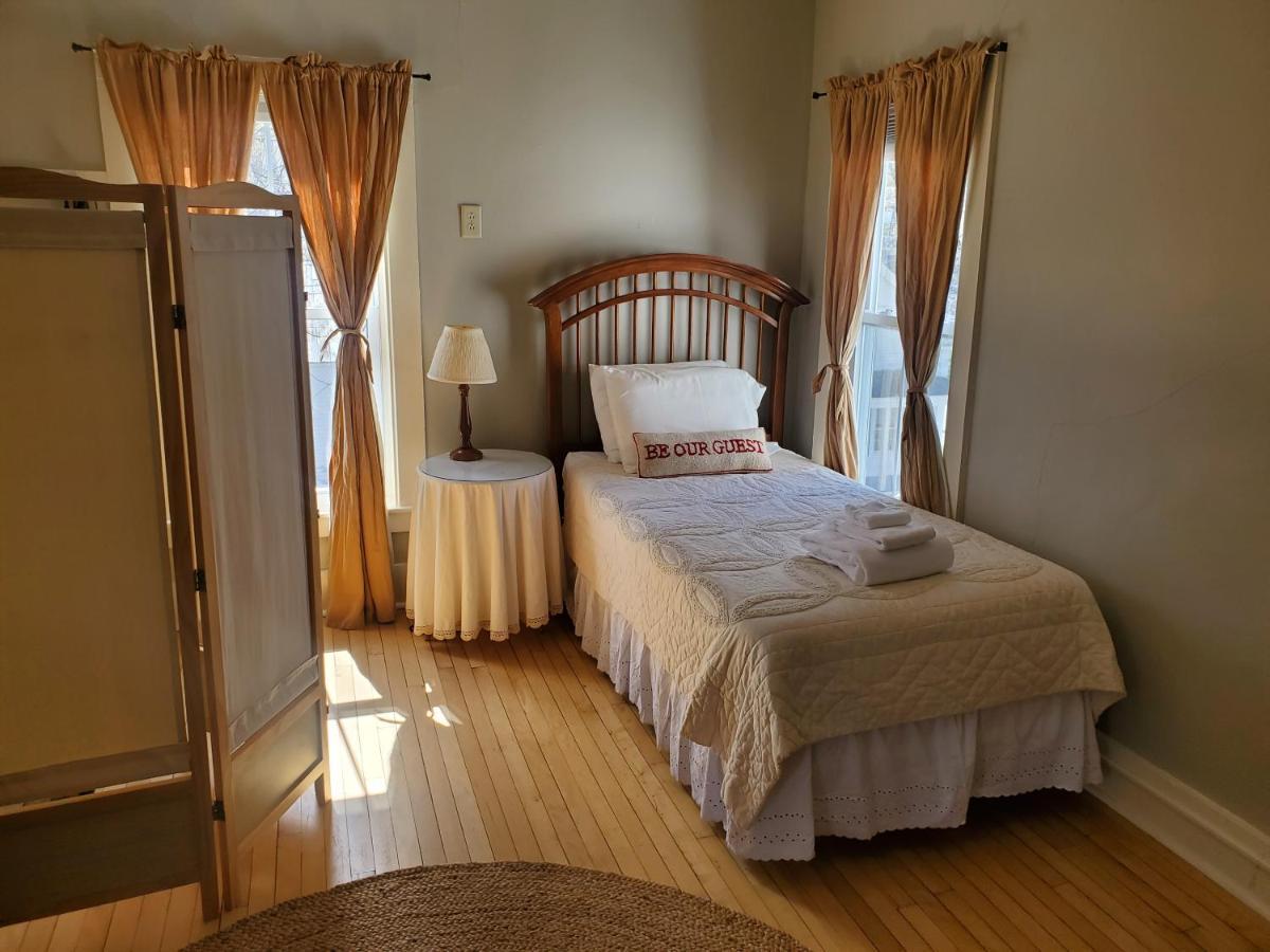 The Cornish Inn Extérieur photo